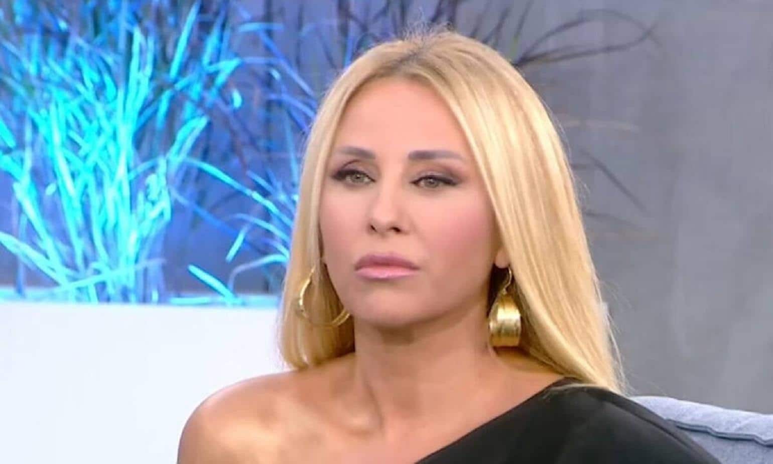 Γωγώ Μαστροκώστα βιογραφικό 2