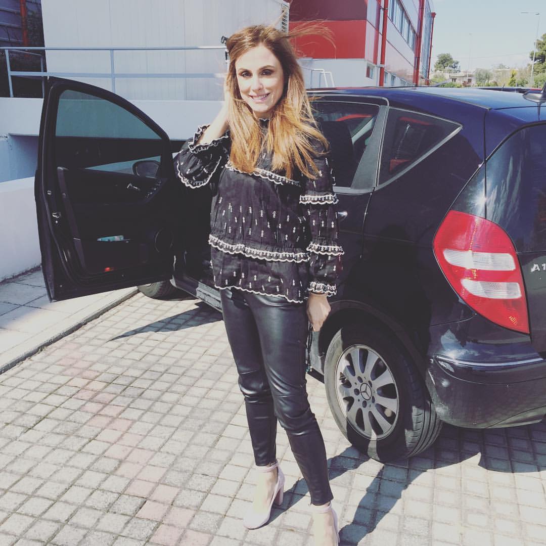 Ζωή Κρονάκη βιογραφικό ΗΛΙΚΙΑ ΥΨΟΣ! Η διάσημη σχέση της, σύντροφος, οικογένεια... 23