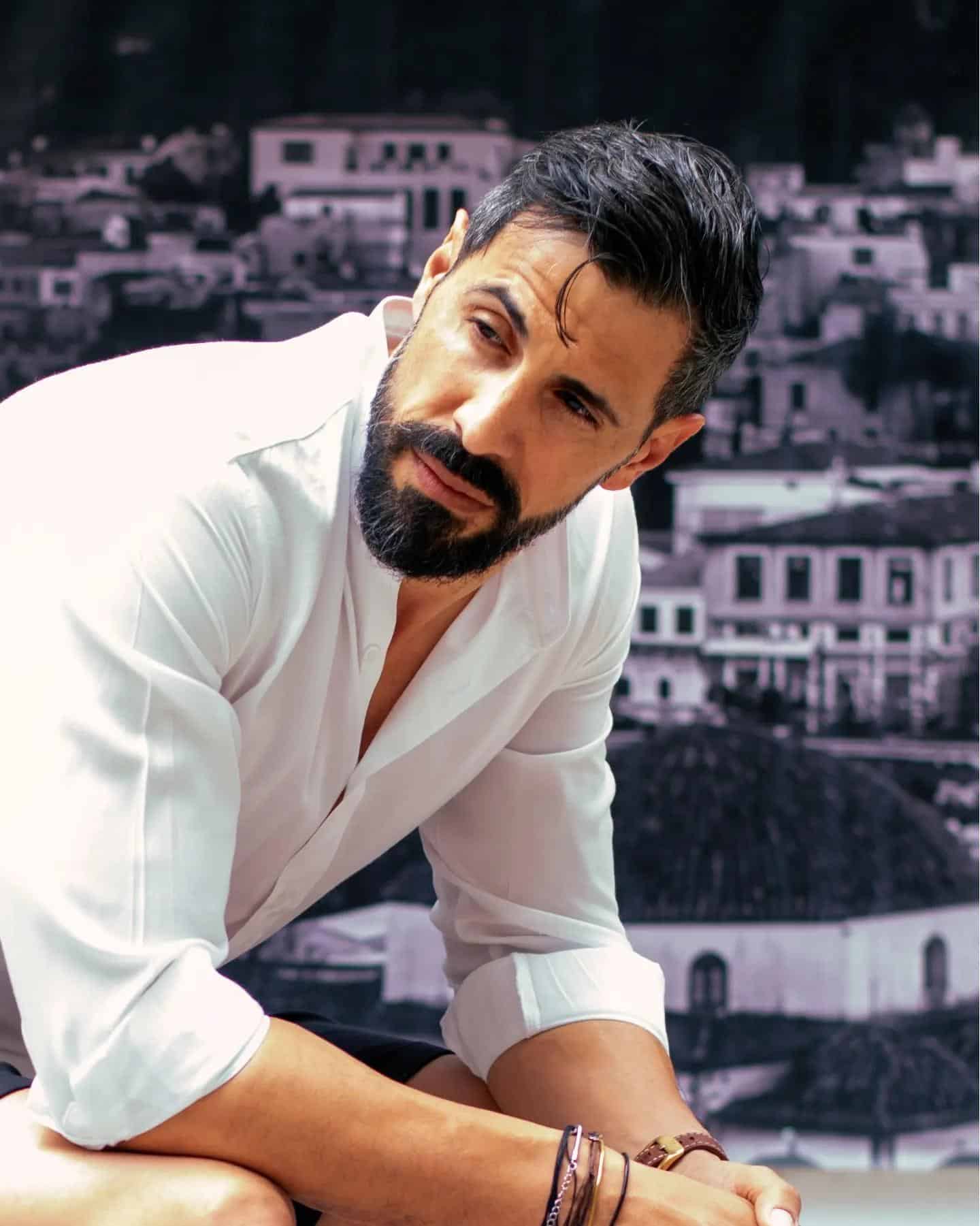 Γιώργος Παράσχος βιογραφικό 9