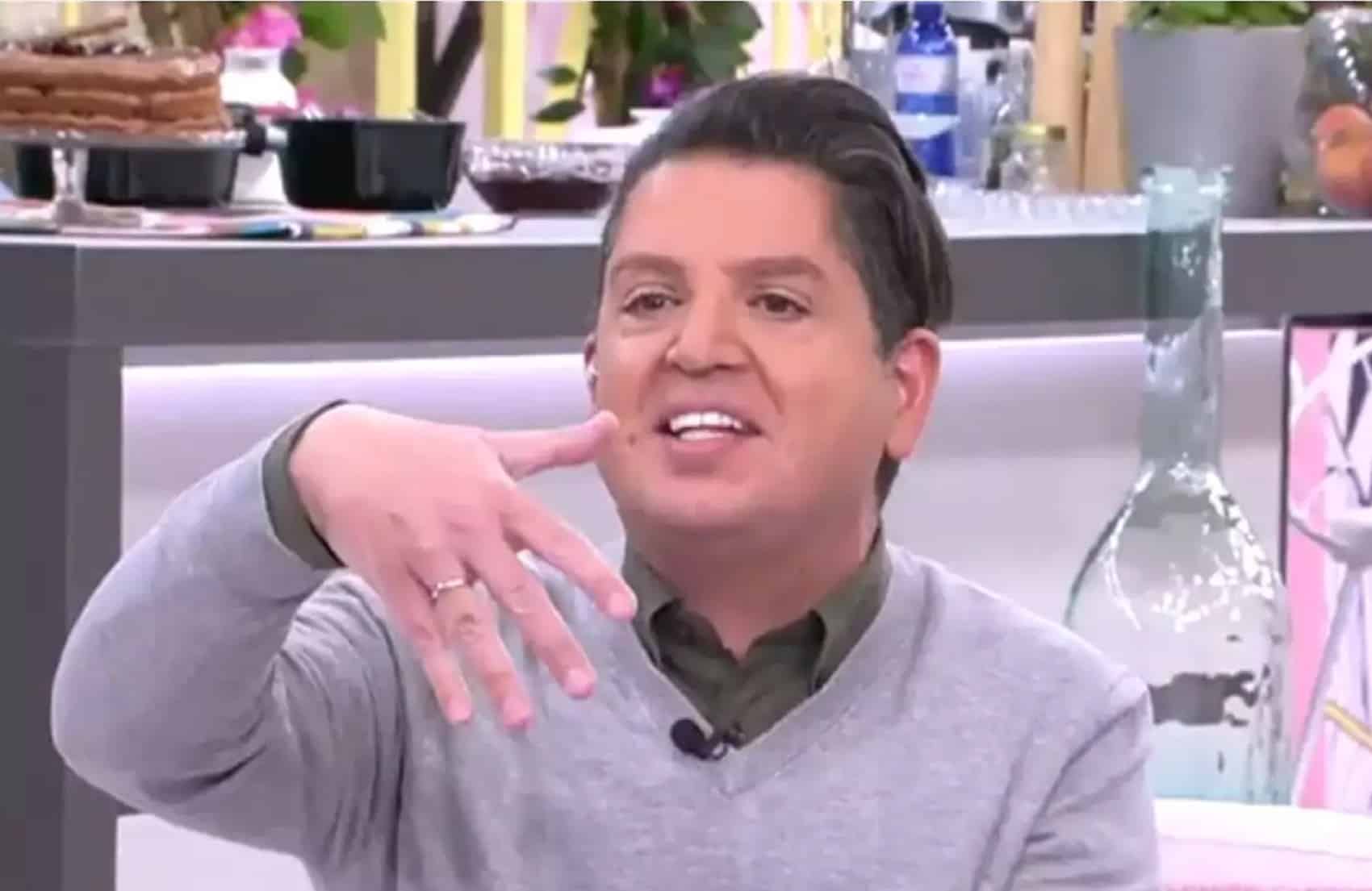 Ποιον παντρεύτηκε ο Γιάννης Πουλόπουλος! Τα 14 χρόνια σχέσης πριν τον γάμο και κουμπάρα!