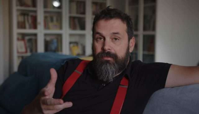 Γιάννης Σαρακατσάνης