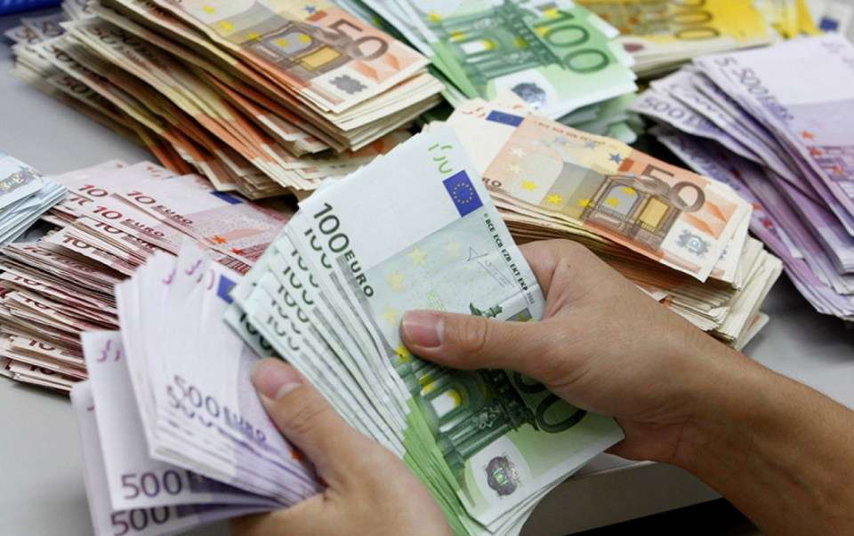 Αυτά ειναι τα σημάδια ότι κάποιος έχει λεφτά