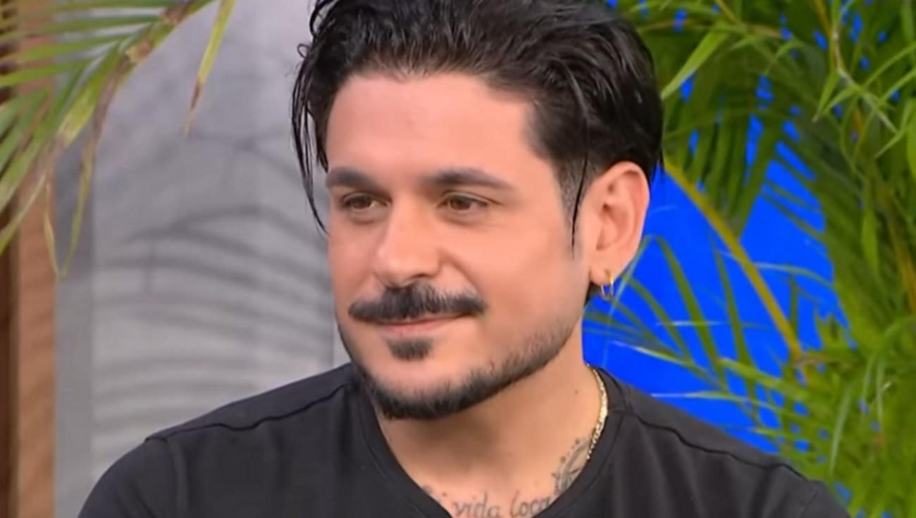 Ο Stan ξεσηκώνει με το νέο μεγάλο του hit «Αγάπη μου» – Το πρωτοποριακό videoclip 