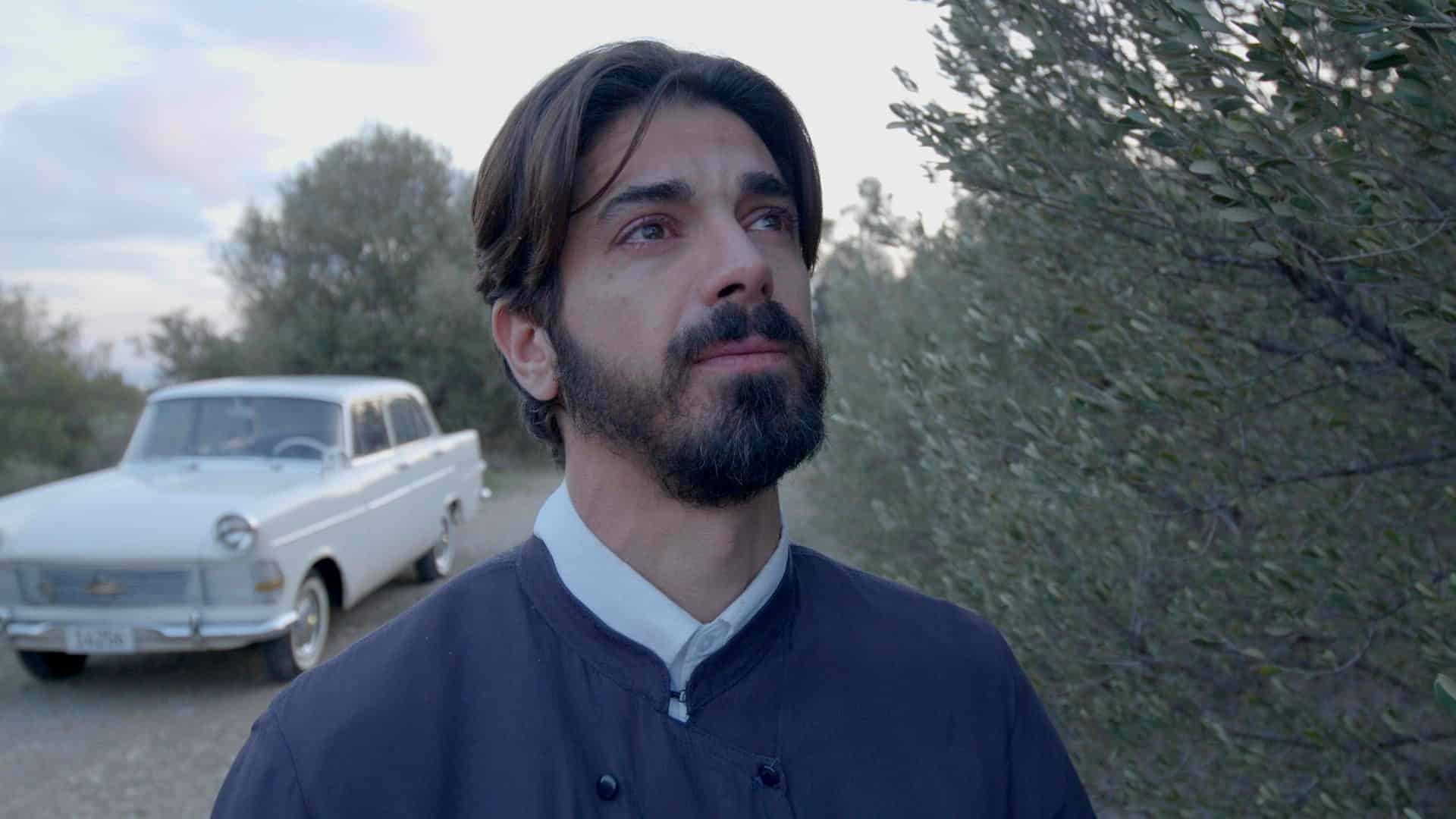 «Άγιος έρωτας», απόψε στις 21:00. Η Χλόη αρχίζει να βλέπει το πραγματικό πρόσωπο της θείας της