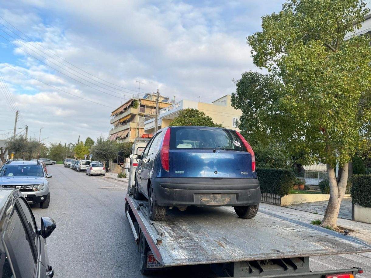 εγκαταλελειμμένα αυτοκίνητα