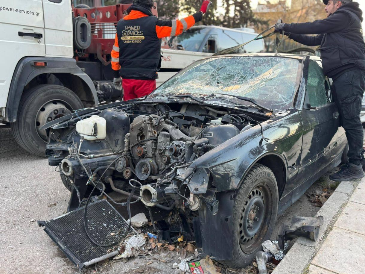 εγκαταλελειμμένα αυτοκίνητα