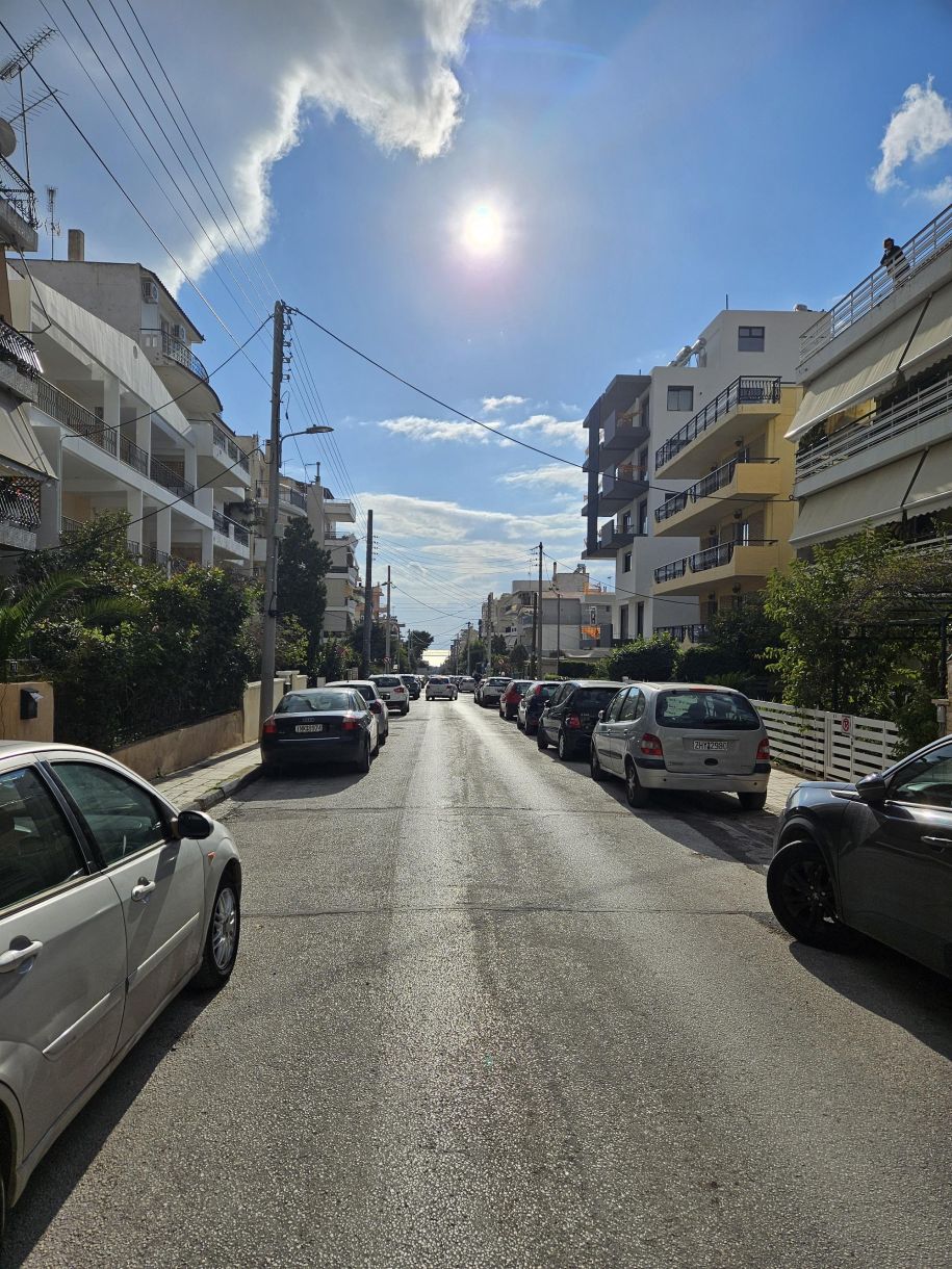 Άνω Γλυφάδα Τερψιθέα…με θέα έστω και στο βάθος….