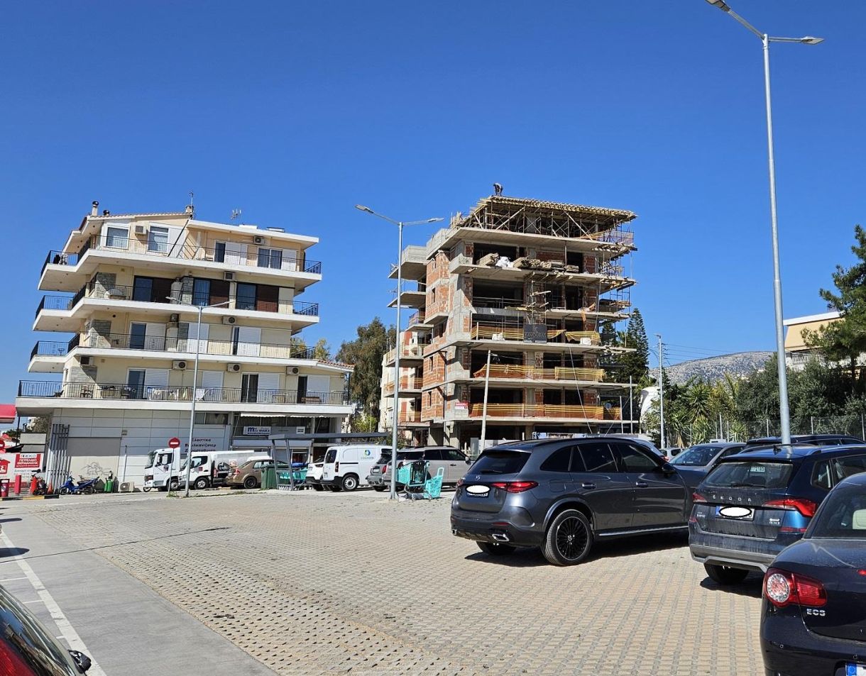 Αγελλίες διαμερίσματα τιμές: Θ’ αλλάξει το “1 μισθός για μία “τρύπα”;