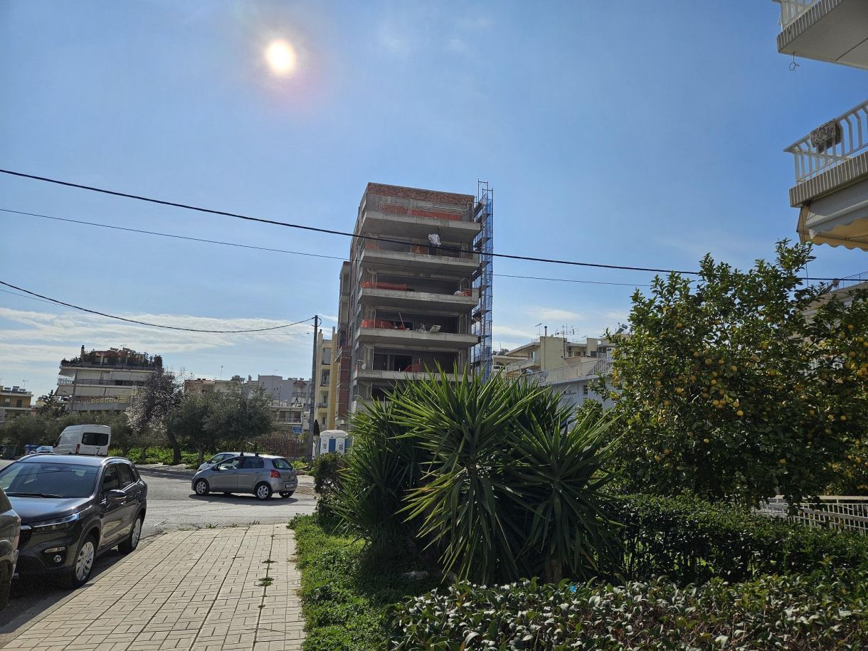 Γλυφάδα σπίτια! Βροχή εκατομμυρίων. Ότι λάμπει…θα είναι ΧΡΥΣΟΣ σε 5 – 8 χρόνια. Μιλάμε για πολυ χρυσάφι όμως.