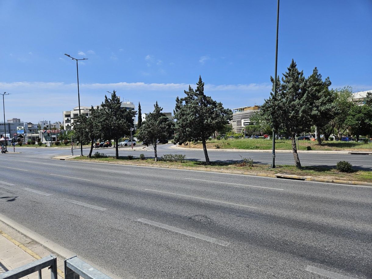 11 Μαίου 2025 Κίνηση στους δρόμους σήμερα Γλυφάδα