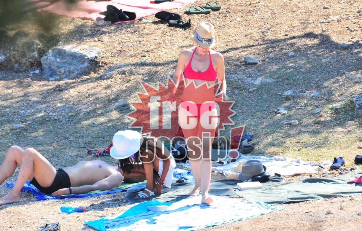 Paparazzi Διάσημοι στην Ελλάδα απαρατήρητοι χωρίς να τους αναγνωρίσει κανείς