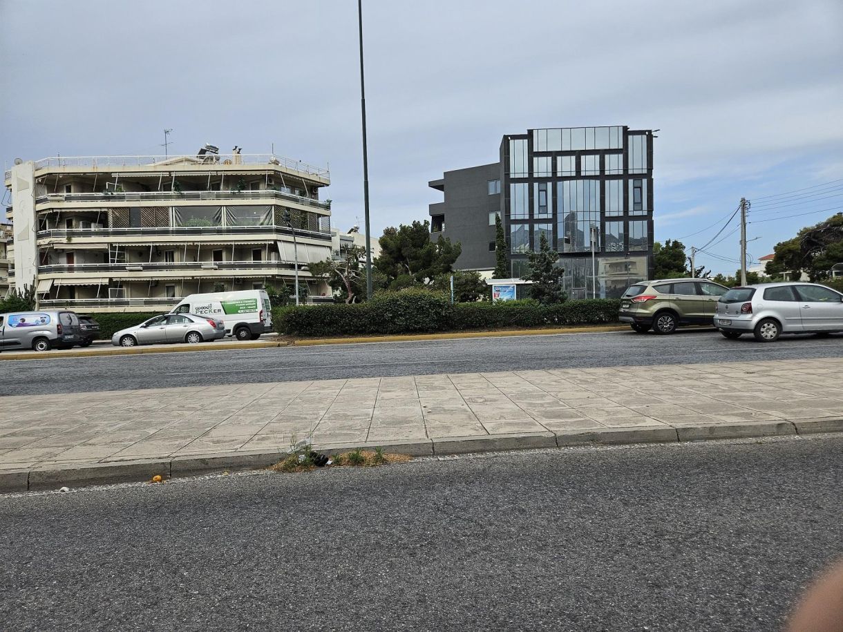 Γλυφάδα σήμερα Η κίνηση στους δρόμους 8 Μαίου ώρα 07.55