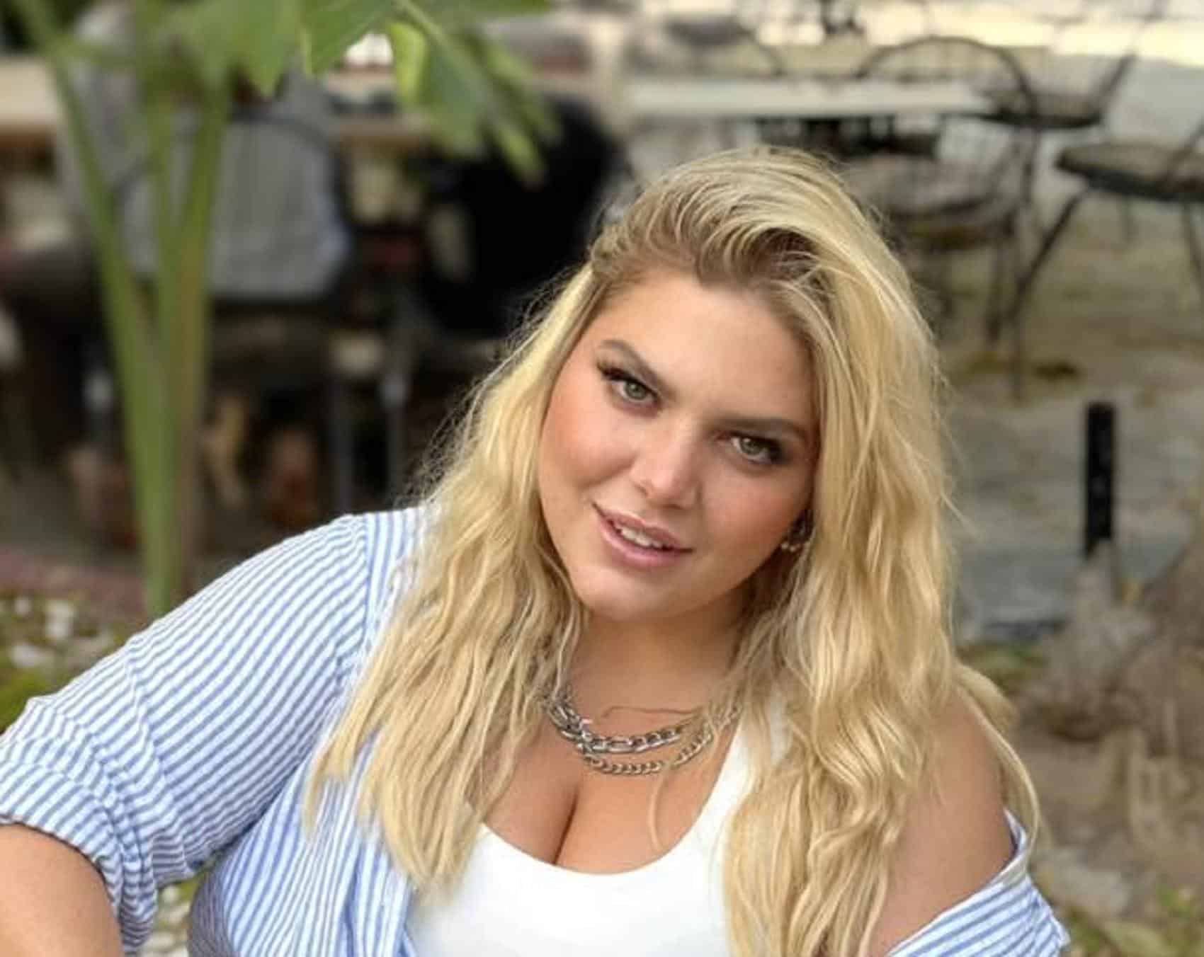 Δανάη Μπάρκα! Έμεινε ΜΙΣΗ στα κιλά σε λίγες μέρες! Γύρισε και σε ...Μενεγάκη το μαλλί