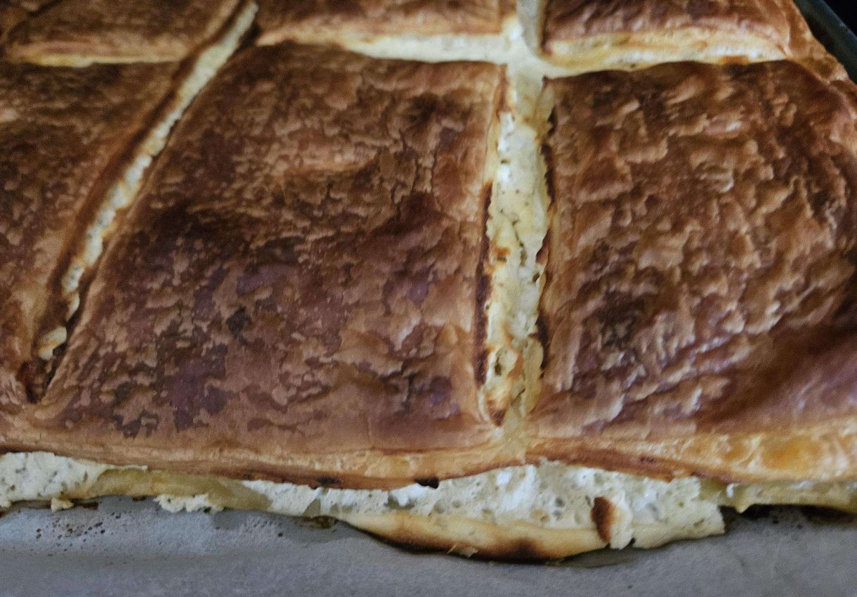 Συνταγές! Η σφολιάτα της ημέρας! Όταν το τυρί ξεμυτίζει έτσι…